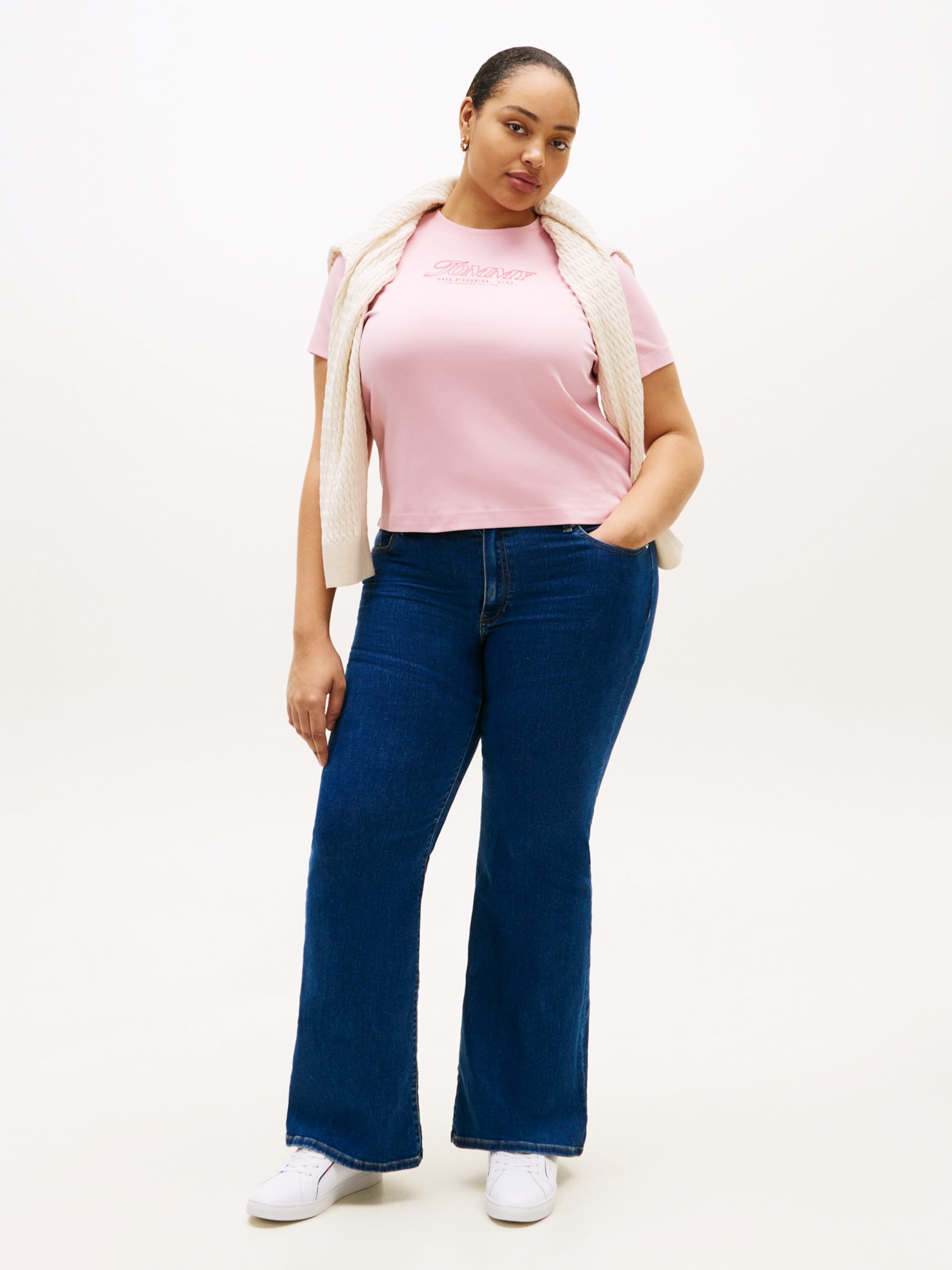 Tommy Hilfiger Curve Футболка в светло-розовом цвете — фото 4