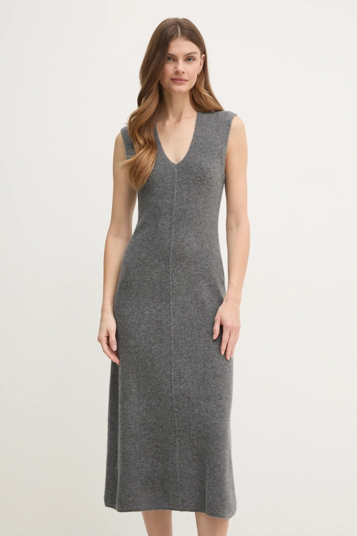 

Шерстяное платье Calvin Klein, серый