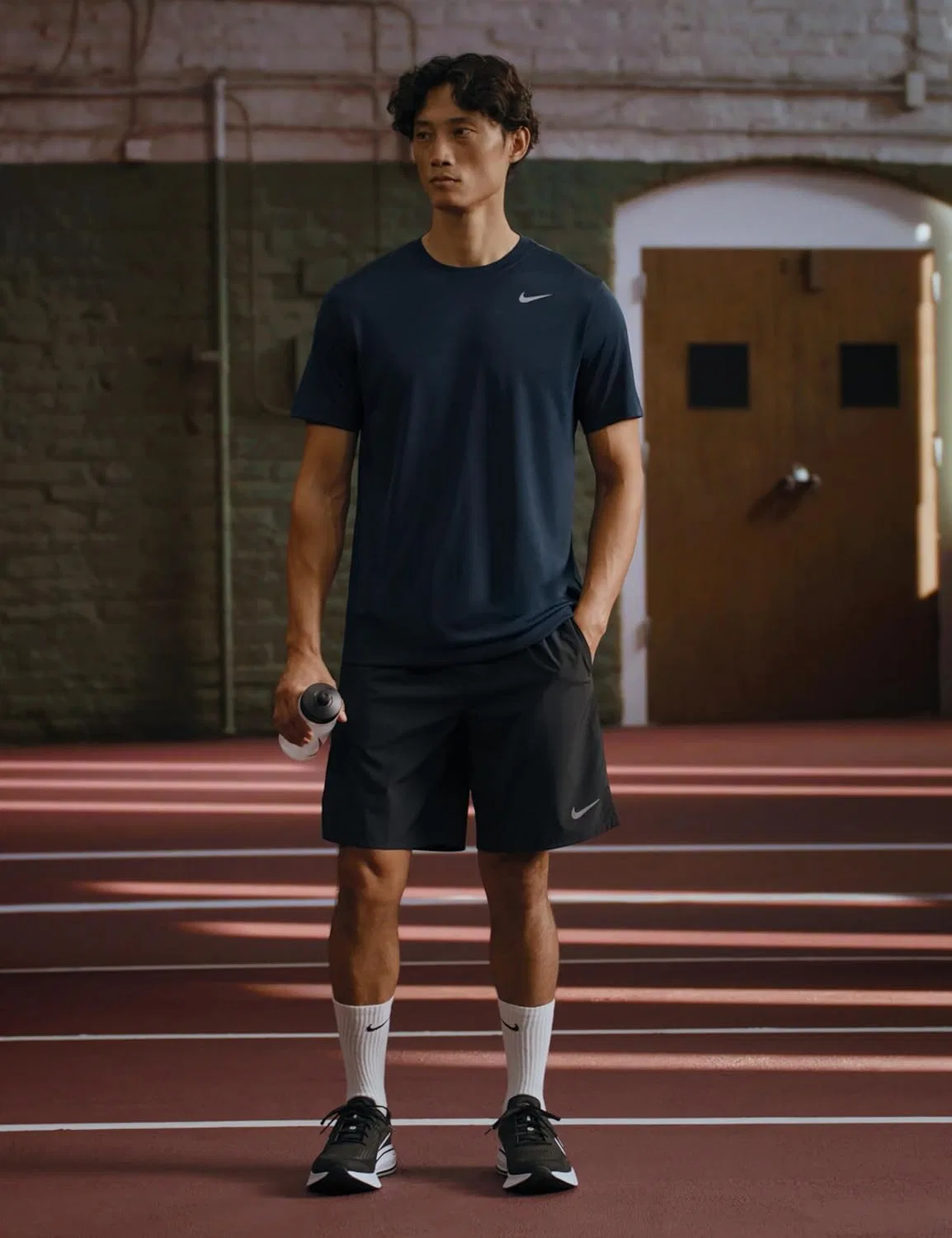 Мужские беговые кроссовки Nike Journey Run FN0228 для бега по шоссе, Black / White / Anthracite — фото 3