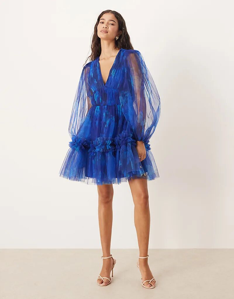 

Мини-платье из органзы с кружевом и бусинами, рукавами-фонариками и размытым кобальтовым цветочным узором