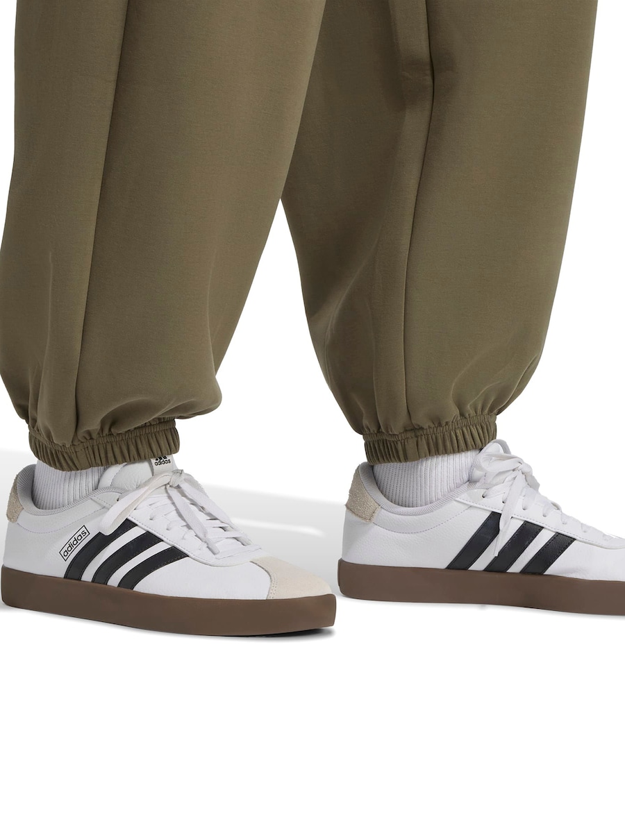 Зауженные спортивные брюки ADIDAS SPORTSWEAR Soft Luxe, хаки — фото 4
