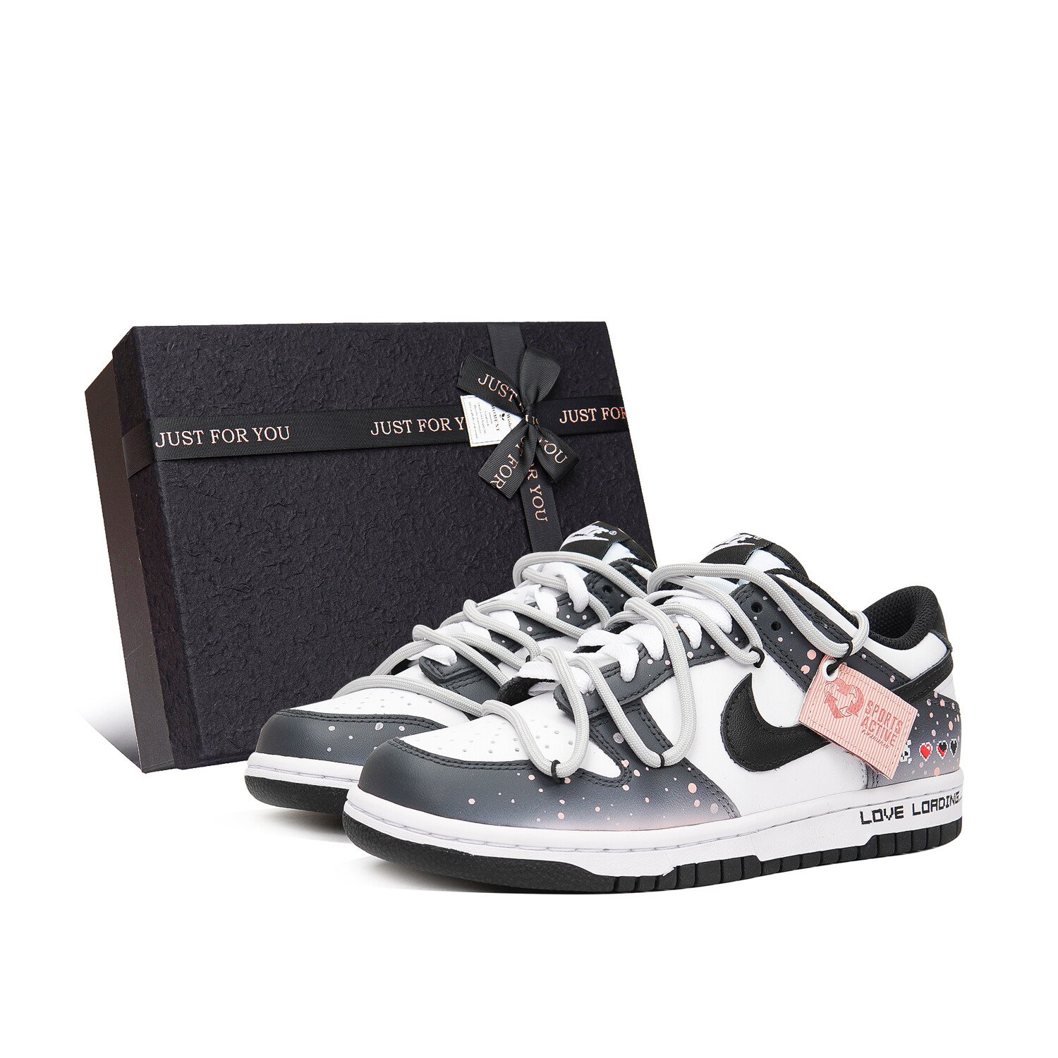 

Кроссовки для скейтбординга Dunk женские с низким верхом Core Black / Cloud White / Team Shock Pink 2 Nike