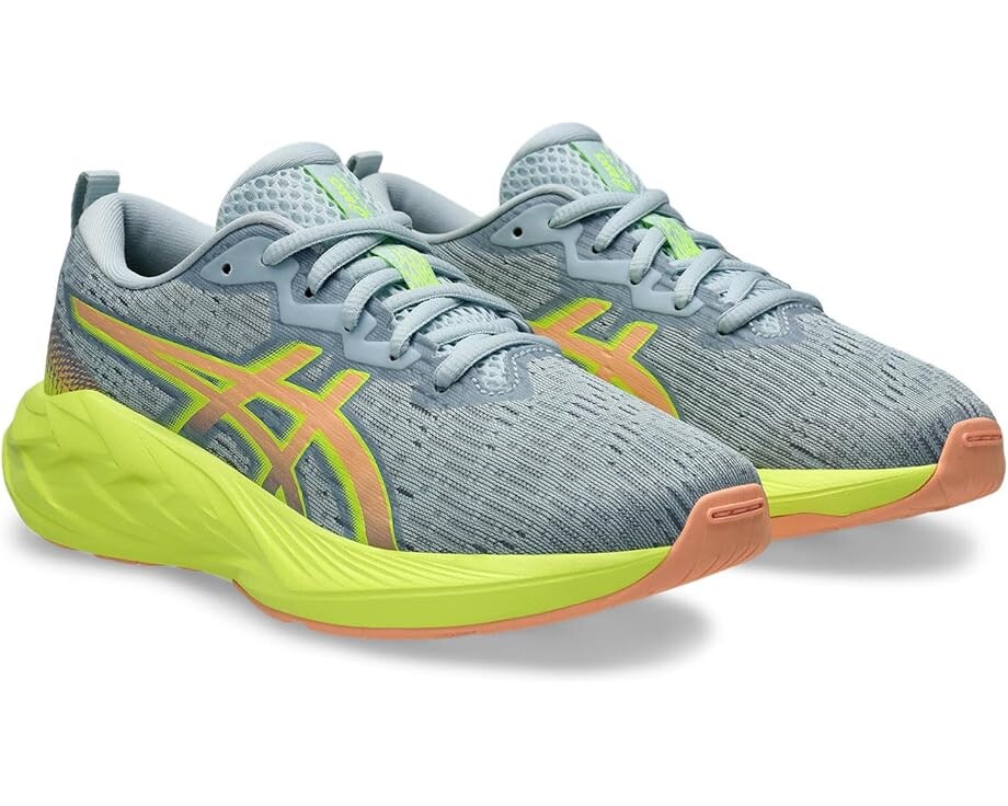 

Кроссовки ASICS Kids Novablast 4 GS, цвет Cool Grey/Bright Sunstone