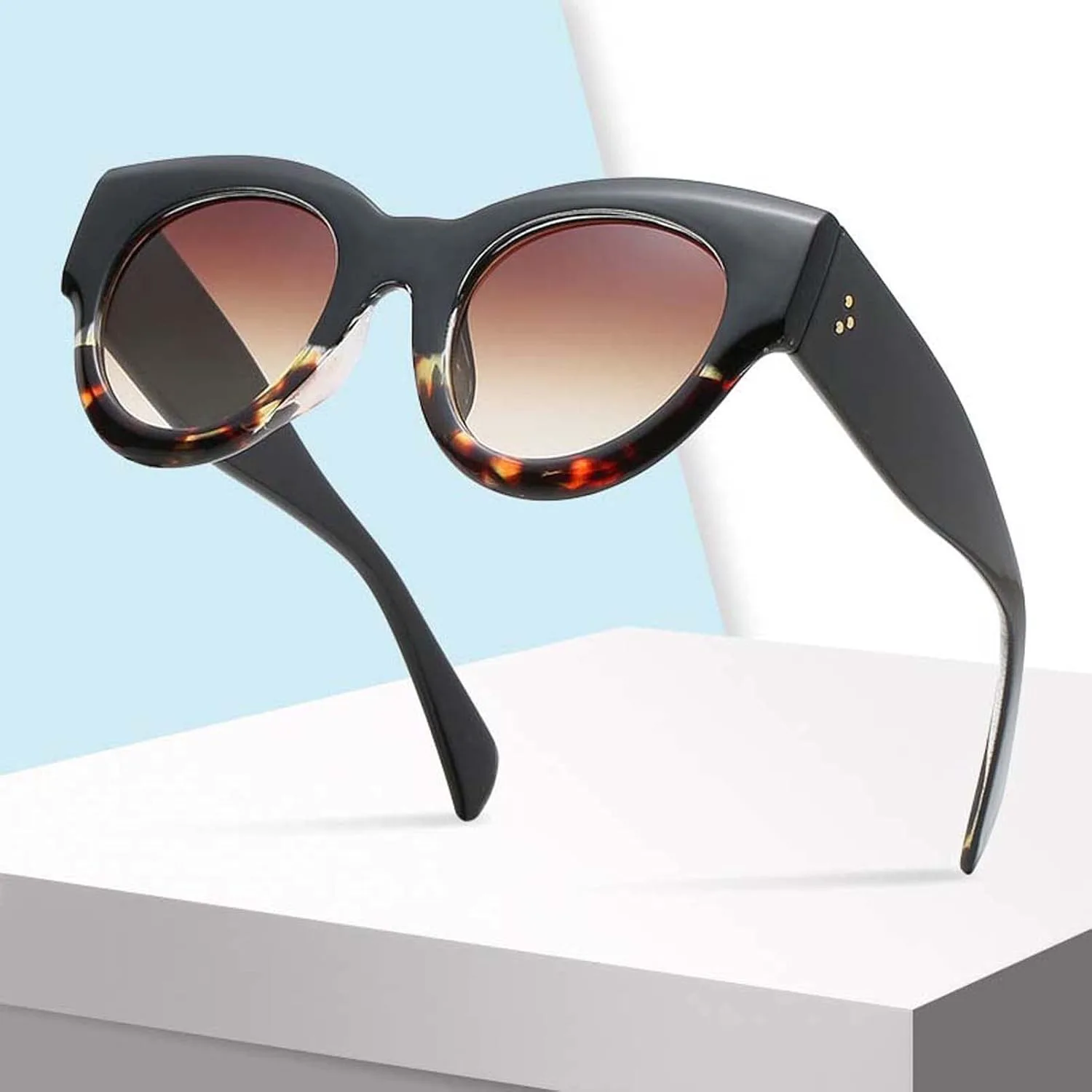 

Солнцезащитные очки в стиле ретро «Кошачий глаз» 2026 года, крупная оправа, для женщин, декоративные очки для отдыха на природе (Цвет: G, Размер: Средний) MTZJH, G