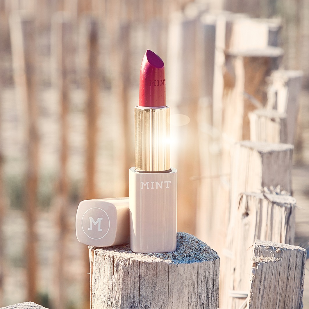 Помада для губ mint lippenstift nude apricot Mint By Dr Mintcheva, red classic, вес 3.2 гр. — фото 3