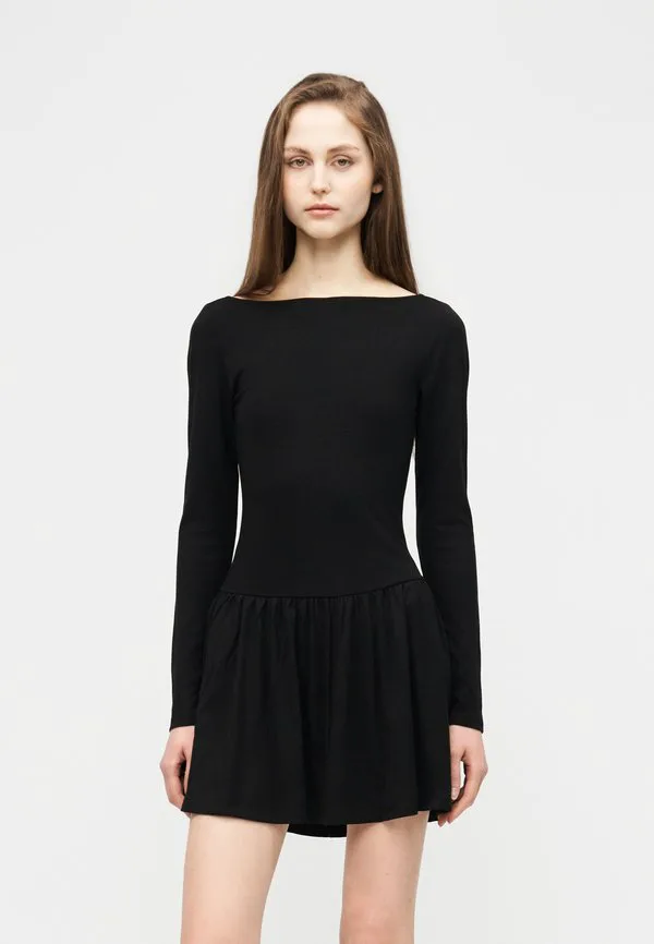 Платье-Сарафан с заниженной талией Gap, True Black