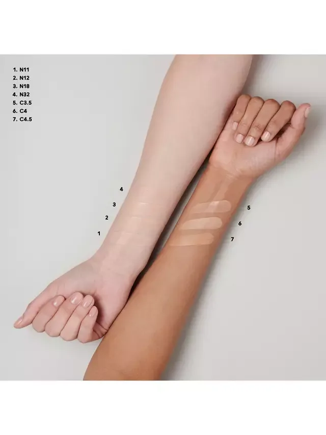 Тональная основа Studio Radiance Serum-Powered MAC, N18 — фото 4