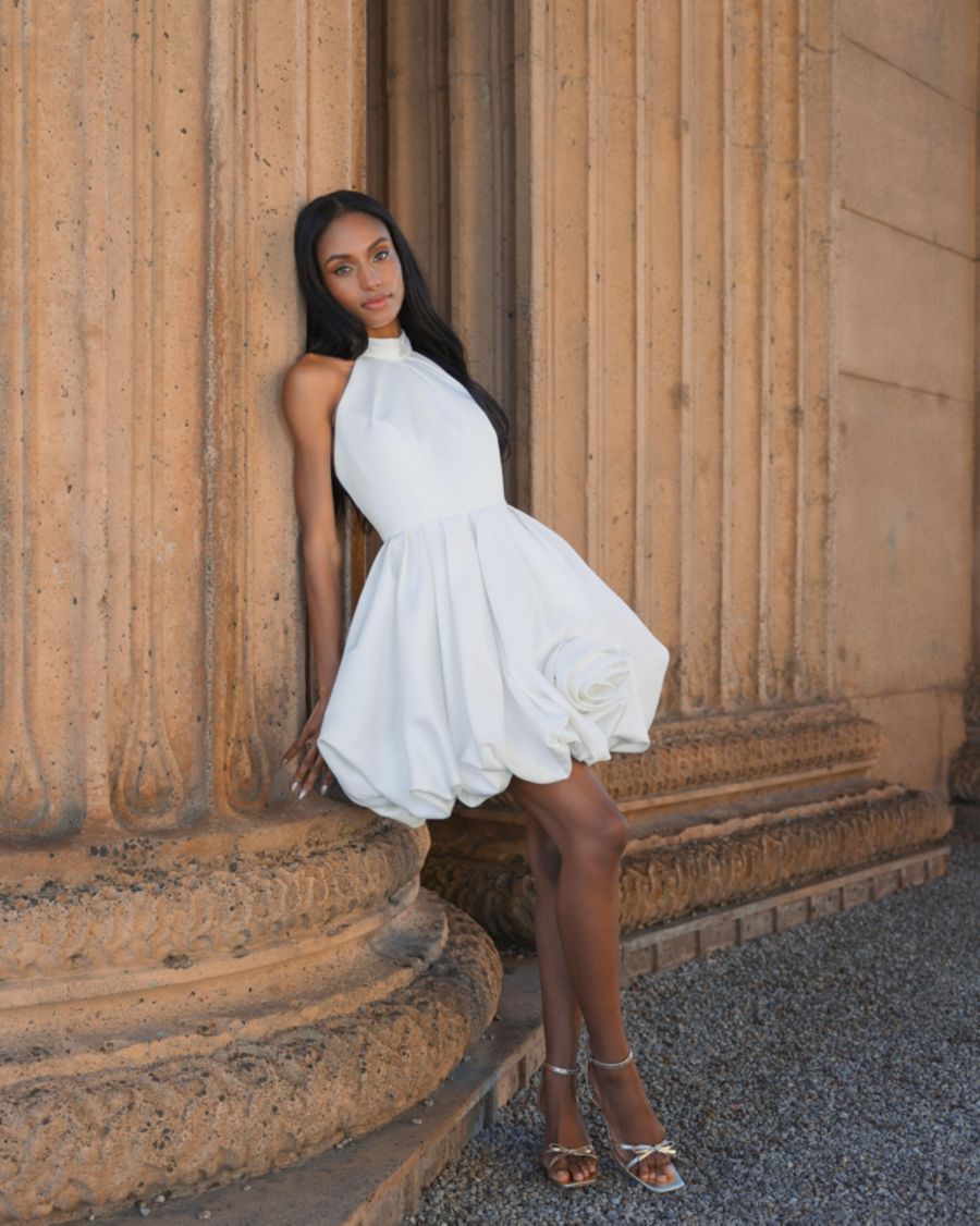 

Женское атласное мини-платье с высоким воротником, без рукавов и пышным подолом Mac Duggal, Ivory