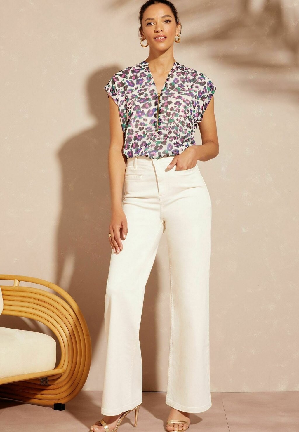

Блуза ROLL SLEEVE REGULAR FIT Love & Roses, белый