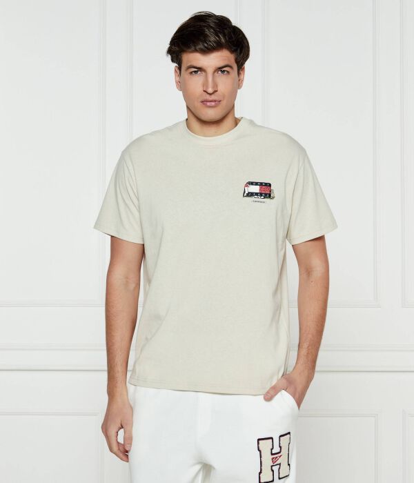 

Футболка мужская Tommy Jeans свободная с логотипом, бежевый