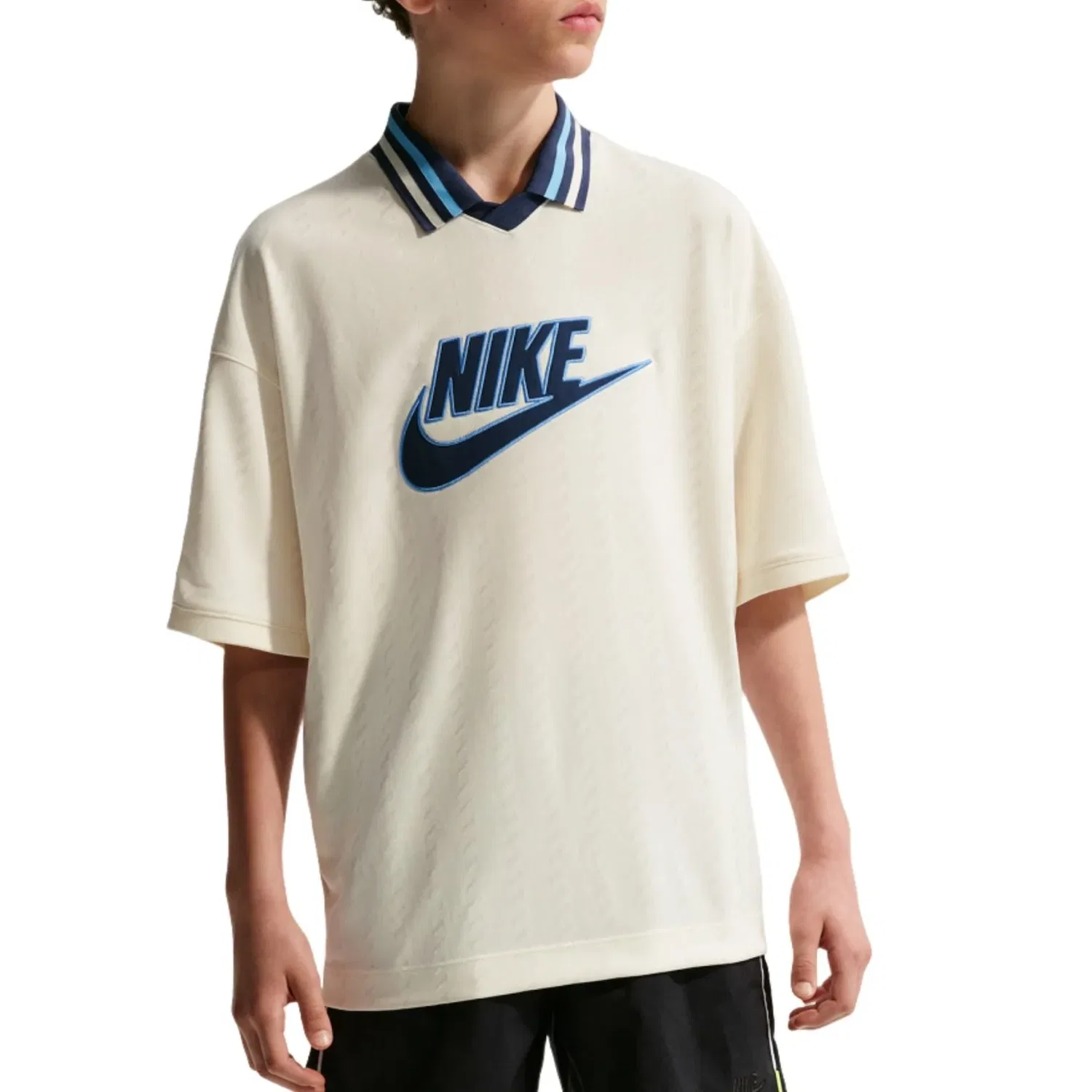 Футболка с коротким рукавом Nike Sportswear 'Soft Pearl Midnight Navy University Blue' IQ0435-047, темно-синий