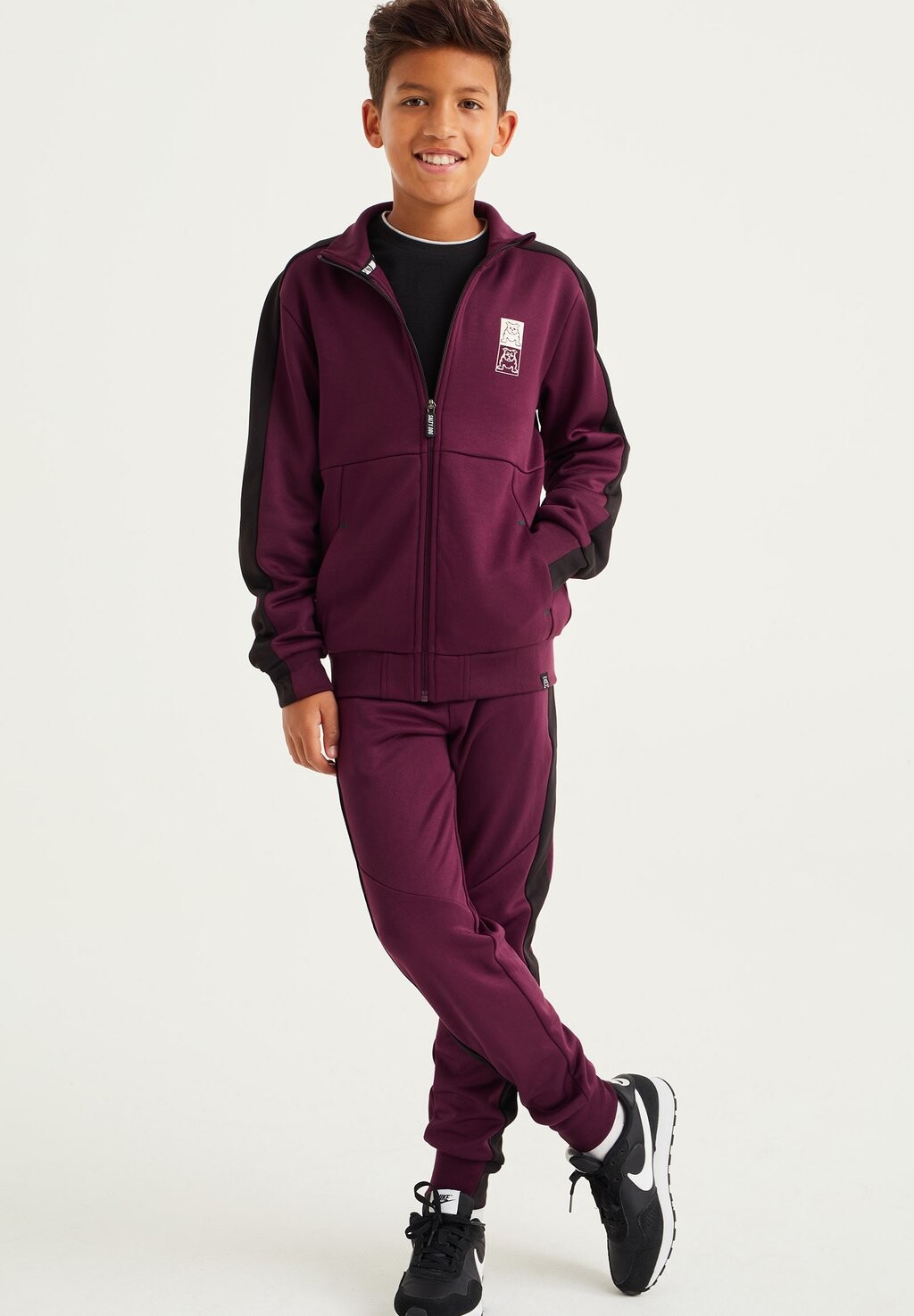 

Спортивные брюки SALTY DOG WE Fashion, цвет violet