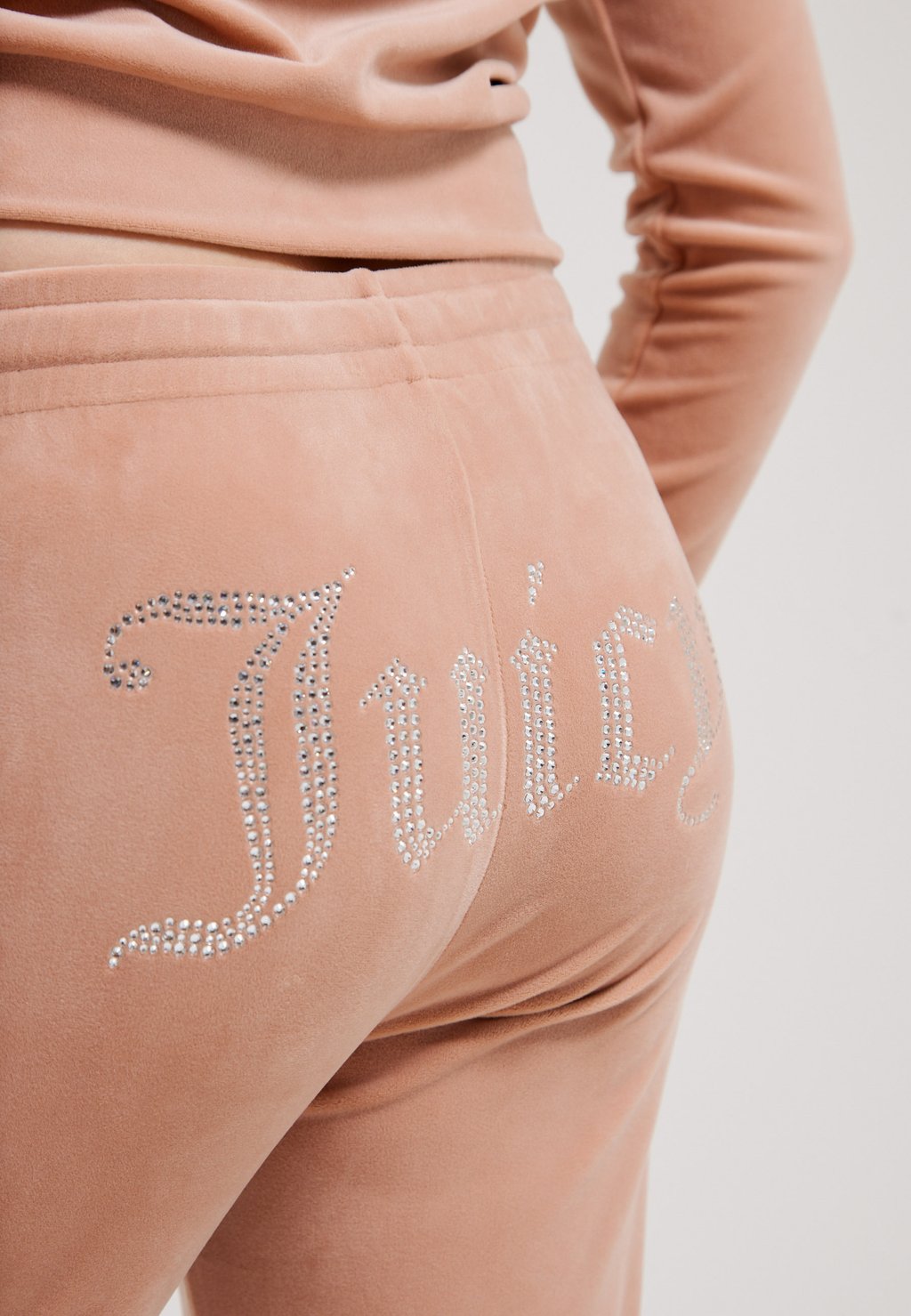 

Спортивные брюки JOGGING TINA Juicy Couture, серо-коричневый