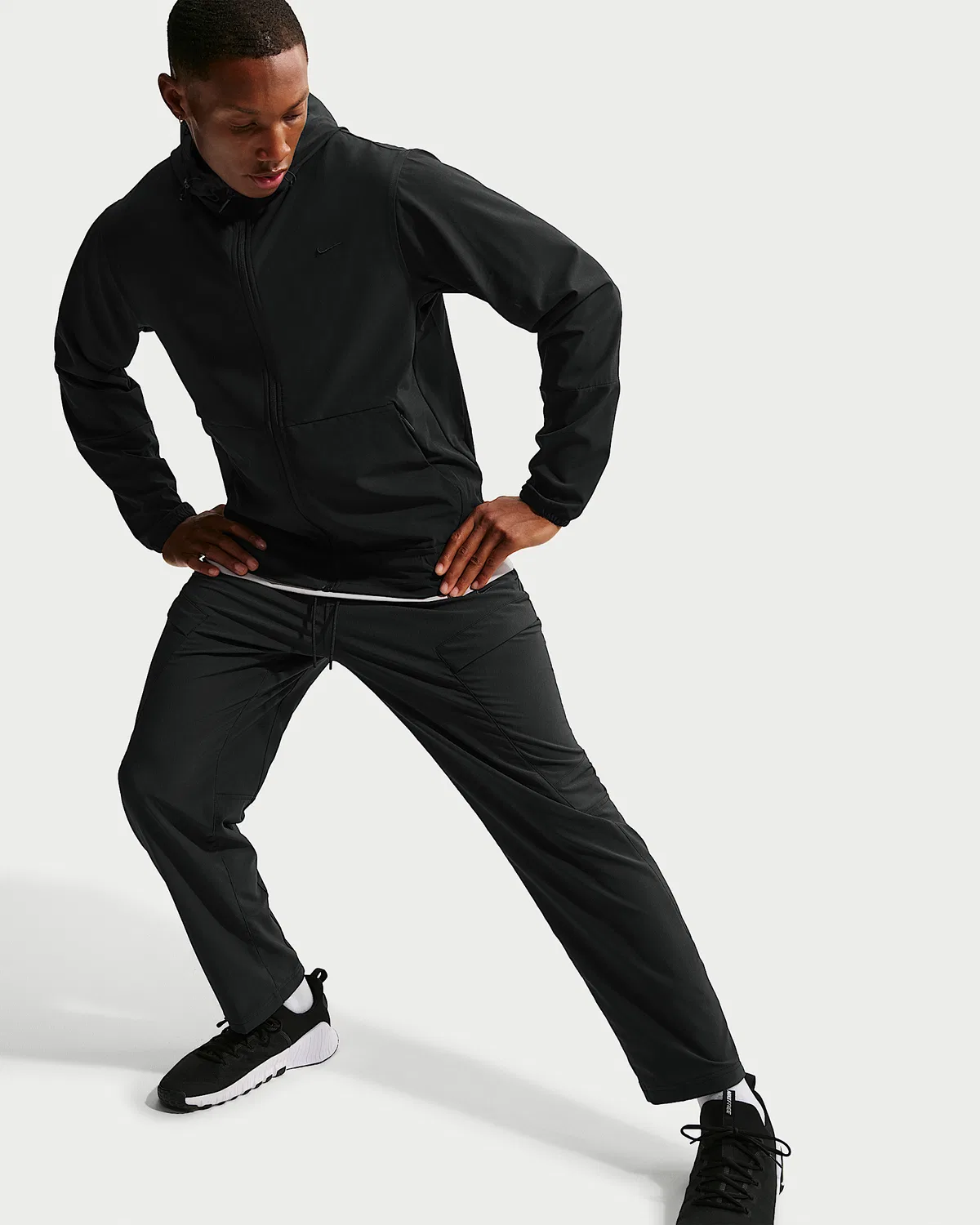 Мужские карго-штаны Nike Unlimited Dri-FIT Versatile, Black/Black/Black — фото 4