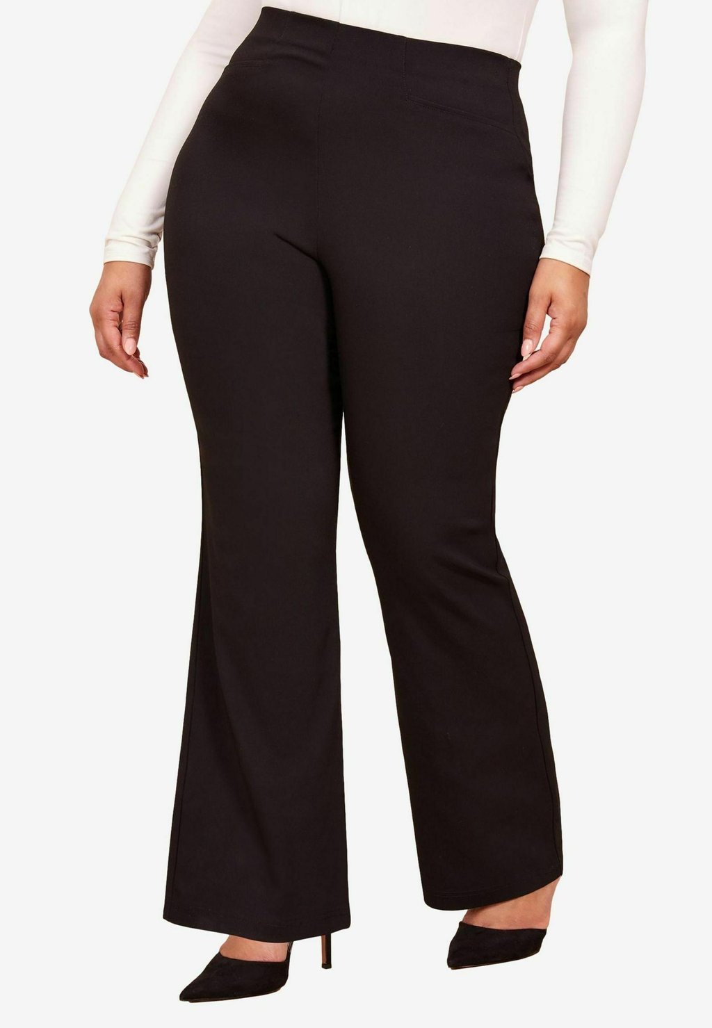 

Брюки PLUS SIZE FIT Friends Like These, черный