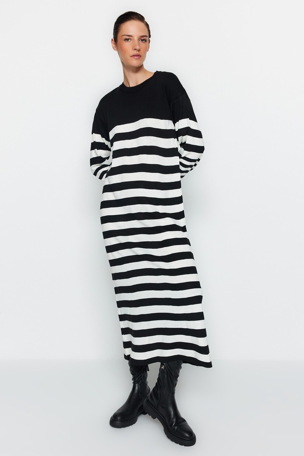 

Платье - Черное - Свободное Trendyol Modest, черный
