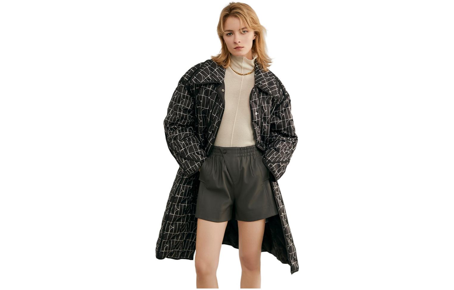 

ELLE Пуховик Women's Black Hooded Moderate Others