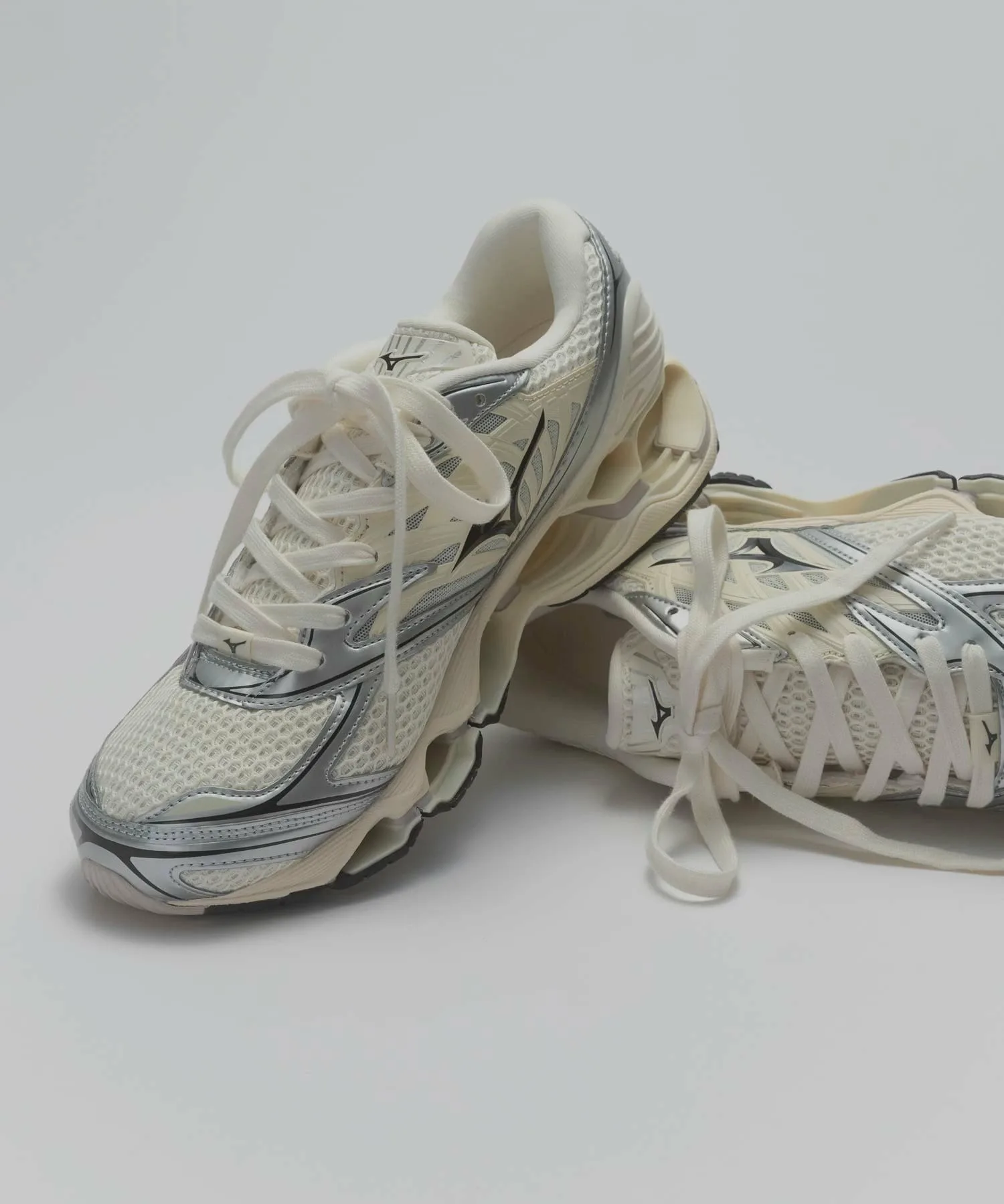 Кроссовки Mizuno WAVE PROPHECY LS Urban Research Buyers Select, OFFWHT/BLK