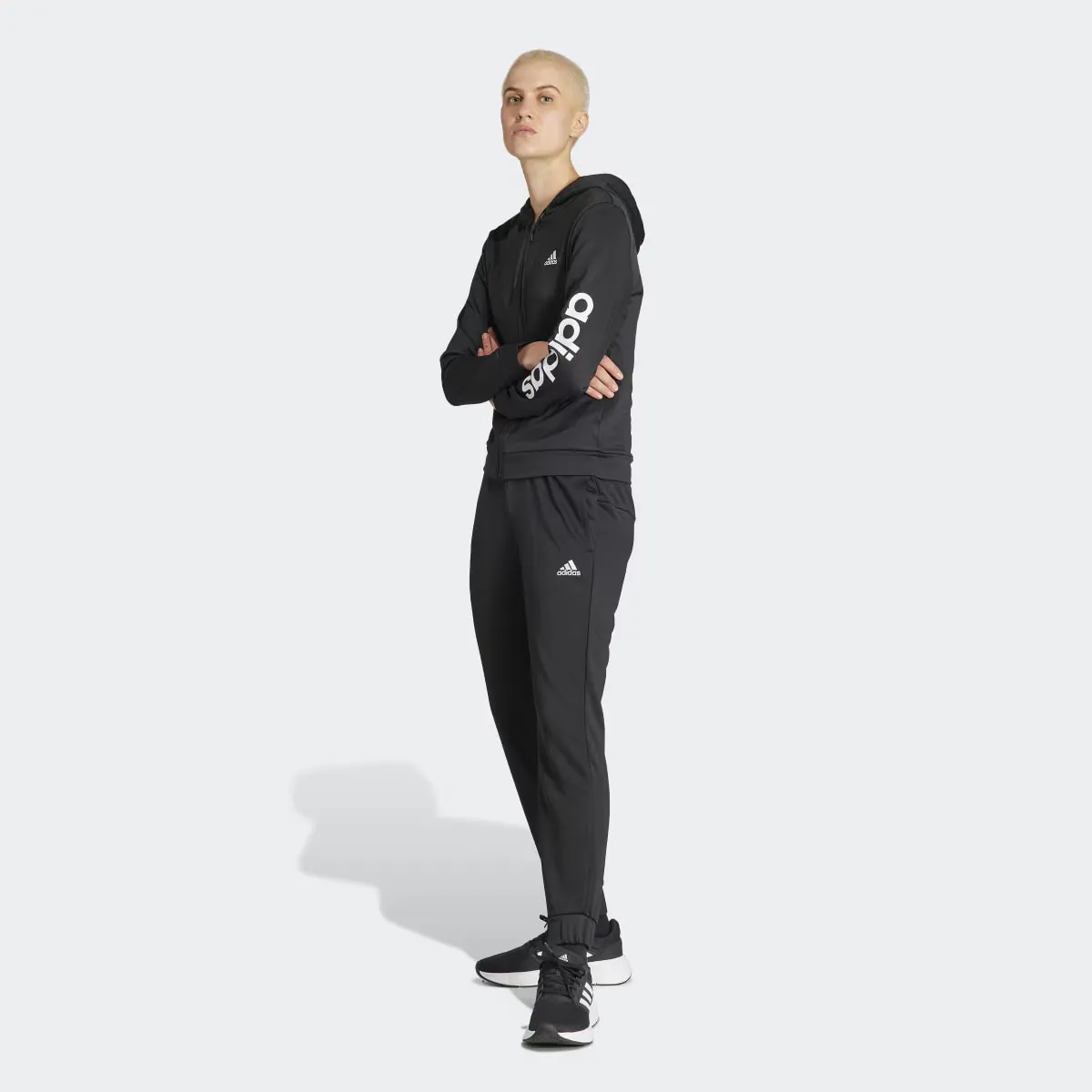 

Женский спортивный костюм Adidas Linear, черный
