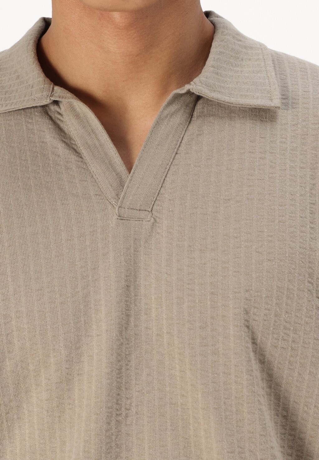 

Базовая футболка JORAIRY STRUCTURED Jack & Jones, серебристый