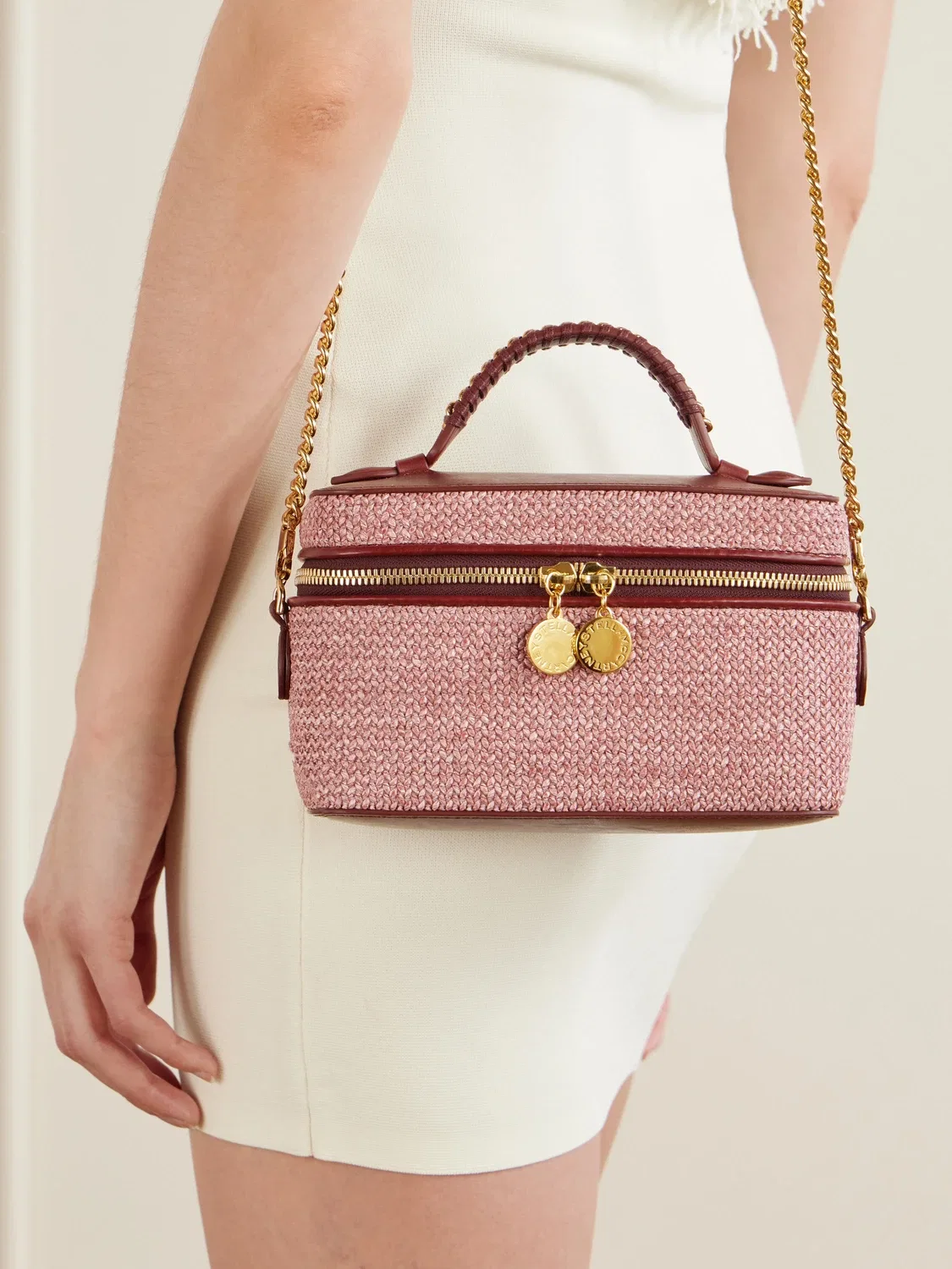 Сумка через плечо Falabella Vanity Case из рафии с отделкой из вегетарианской кожи STELLA MCCARTNEY, бордовый — фото 2