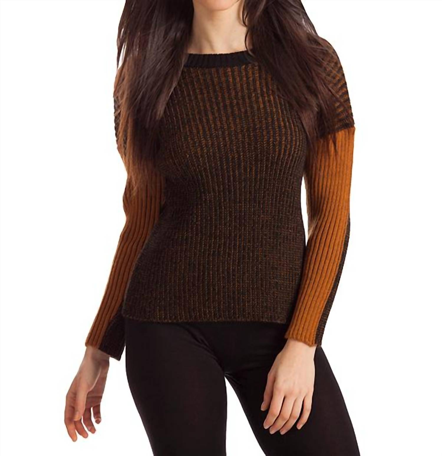 

Двухцветный ребристый свитер Maggie в цвете Blackmustard french kyss