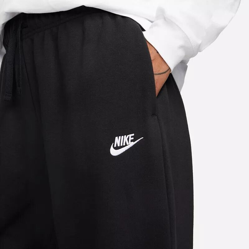 Женские флисовые спортивные штаны большого размера со средней посадкой Nike Sportswear Club, черный — фото 4