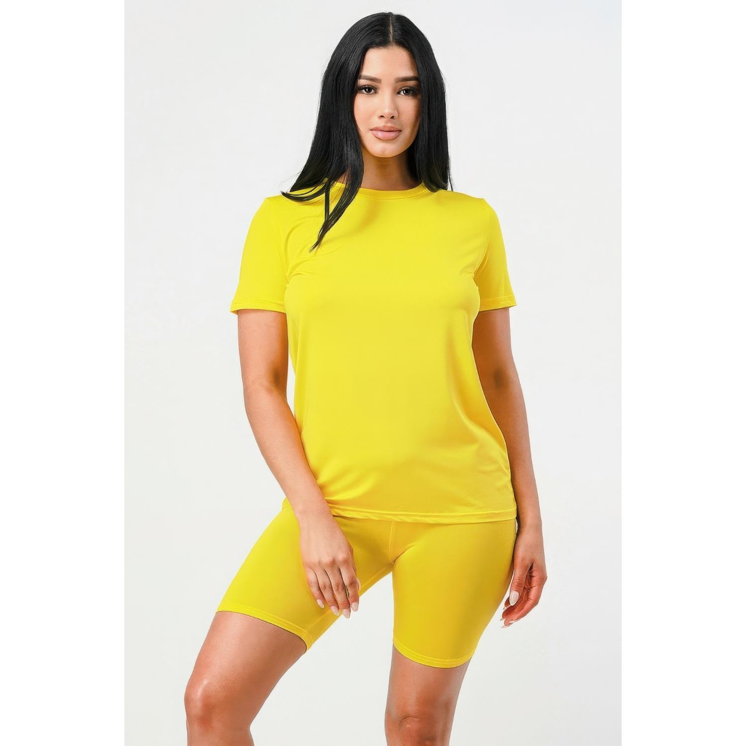 

Комплект из двух частей: топ и байкерский комплект FASHNZFAB, желтый