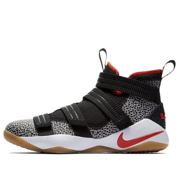 

Кроссовки леброн солдат 11 Nike, черный