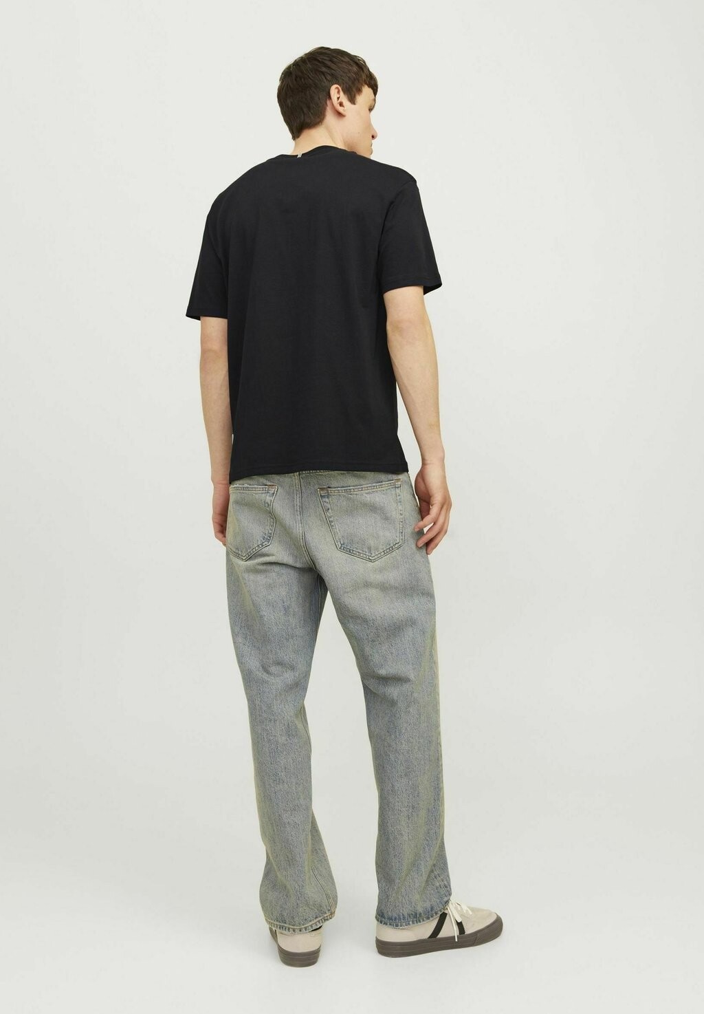 

Футболки с принтом RUNDHALS Jack & Jones, черный
