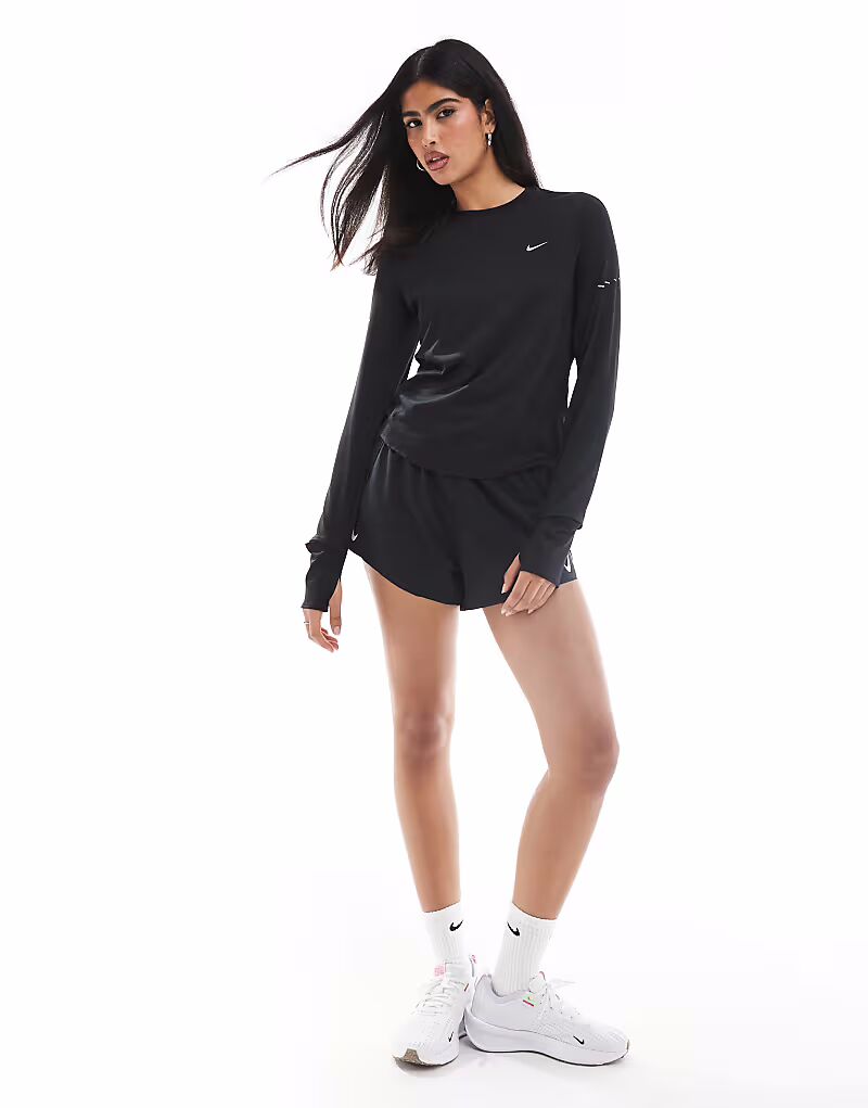 Футболка с длинным рукавом Nike Running Swift Dri-FIT черного цвета — фото 4
