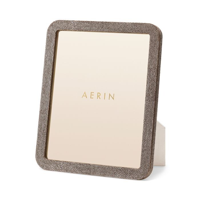 

AERIN Современная шагреневая рамка 8 x 10 дюймов, коричневый