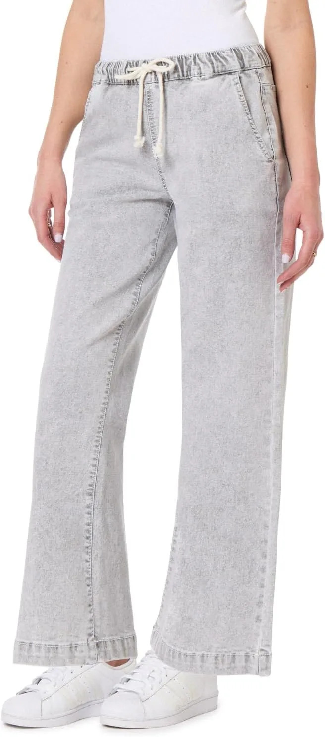 

Angels Forever Young Women's Getaway Straight Relaxed Jeans