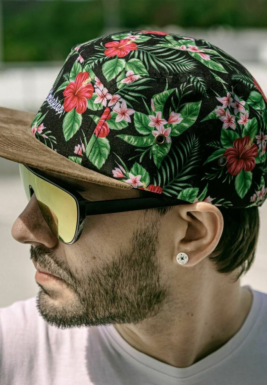 

Бейсболка FLORALE 5 PANEL Blackskies, цвет oahu