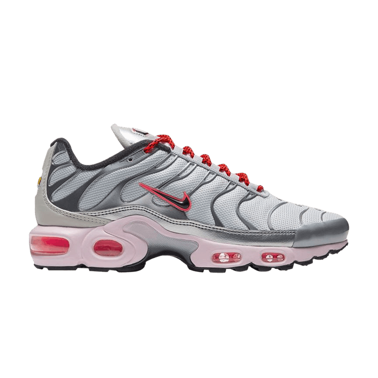 Кроссовки Wmns Air Max Plus 'Metallic Silver Bright Crimson', серебряный