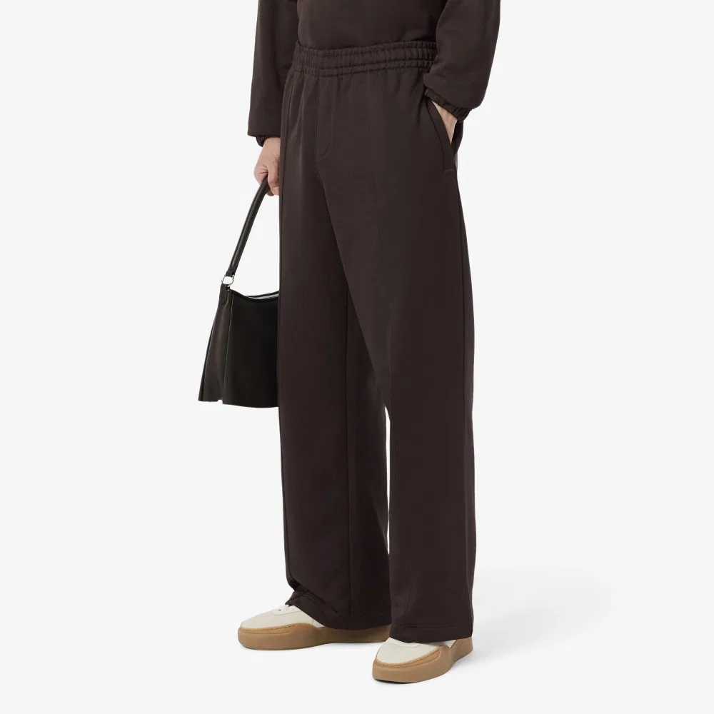 Мужские тёмно-коричневые спортивные брюки Lacoste Loose Fit из французского терри — фото 2