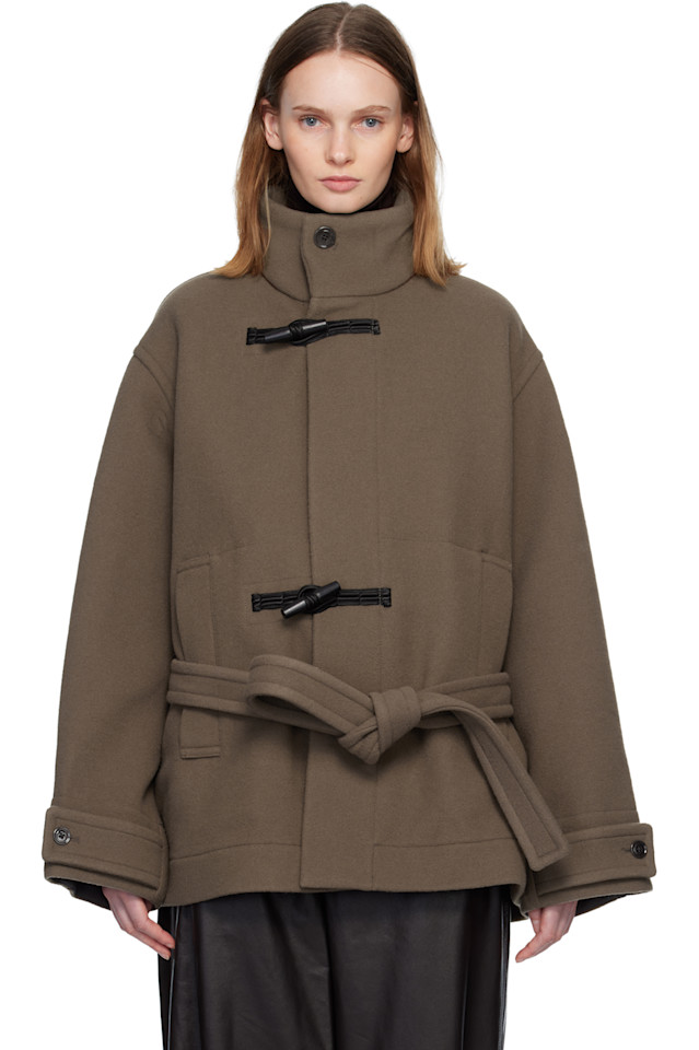 

Lemaire Короткое пальто-дафлкот бежевого цвета