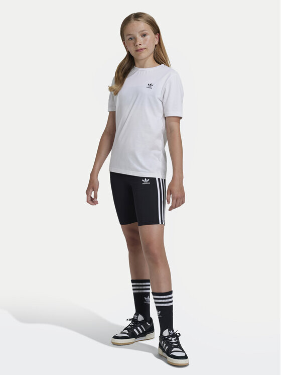 

Спортивные шорты slim fit Adidas, черный