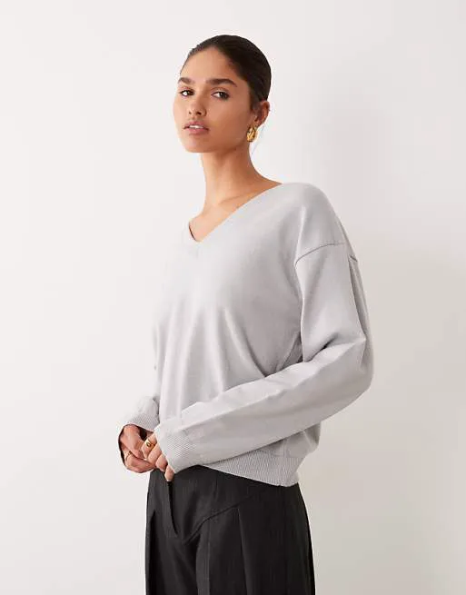 

Серый джемпер тонкой вязки свободного кроя ASOS DESIGN