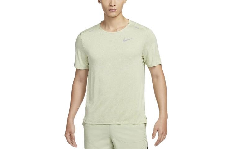 

Футболка мужская оливковая Nike, оливковый