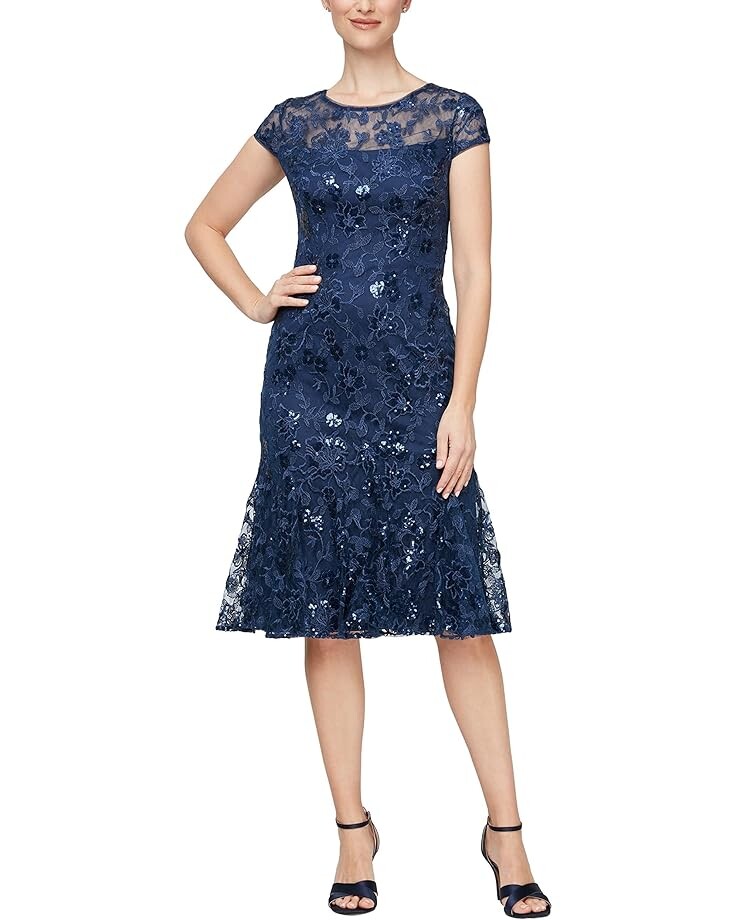 

Платье Alex Evenings Short Embroidered with Flounce Detail Skirt and Cap Sleeves, темно-синий
