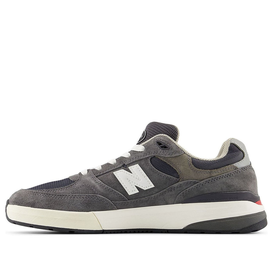 

Кроссовки New Balance Numeric 933 'Andrew Reynolds Grey', серый