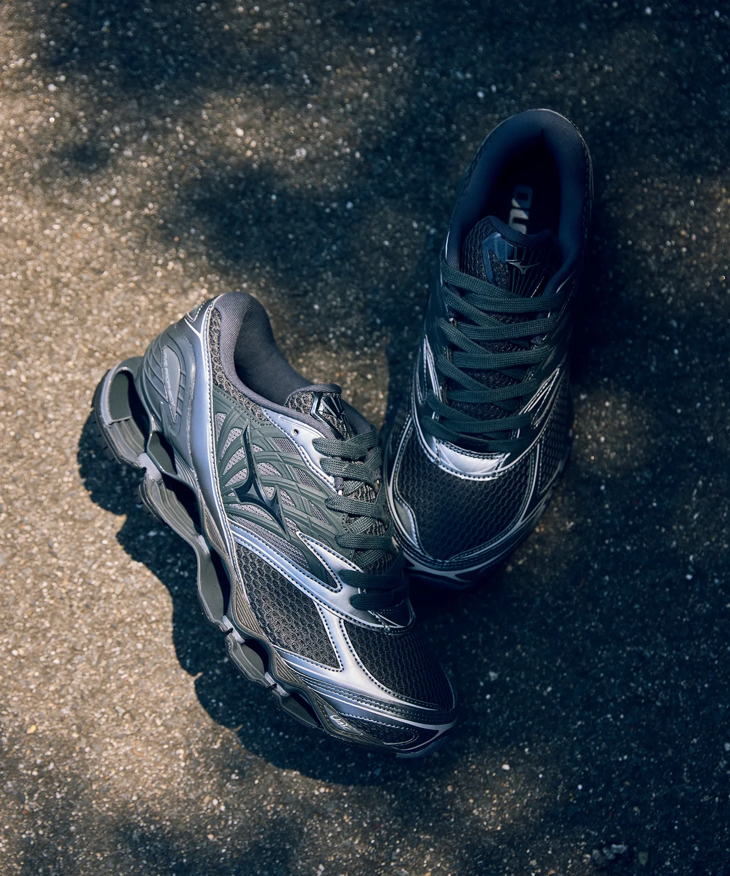 Унисекс кроссовки MIZUNO Wave Prophecy LS для спорта и повседневной носки серые