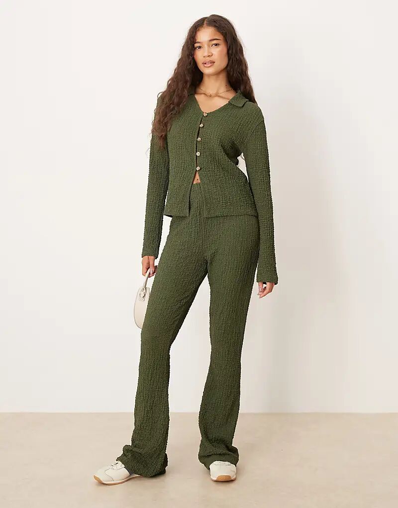 

Расклешенные фактурные брюки ASOS DESIGN цвета хаки — часть комплекта