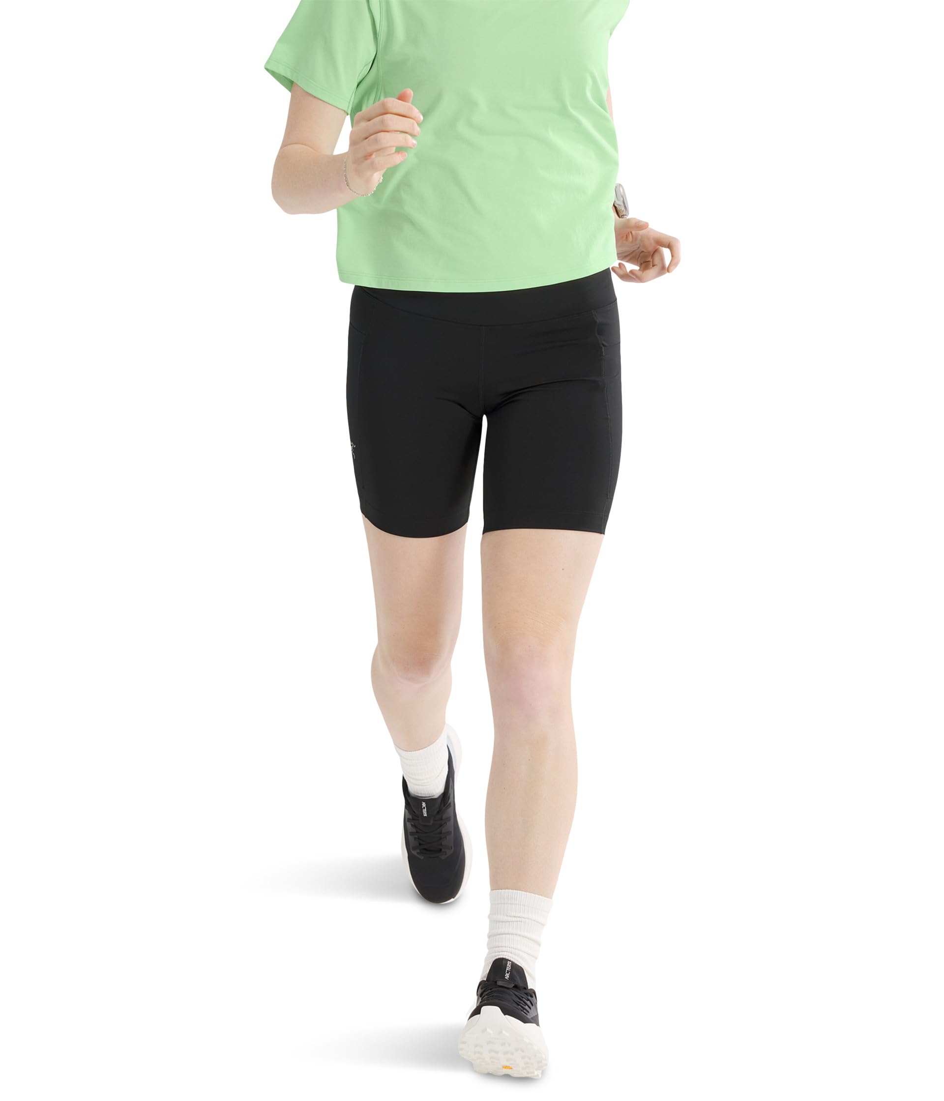 

Шорты Arc'teryx 8" Essent High-Rise Utility Shorts, черный