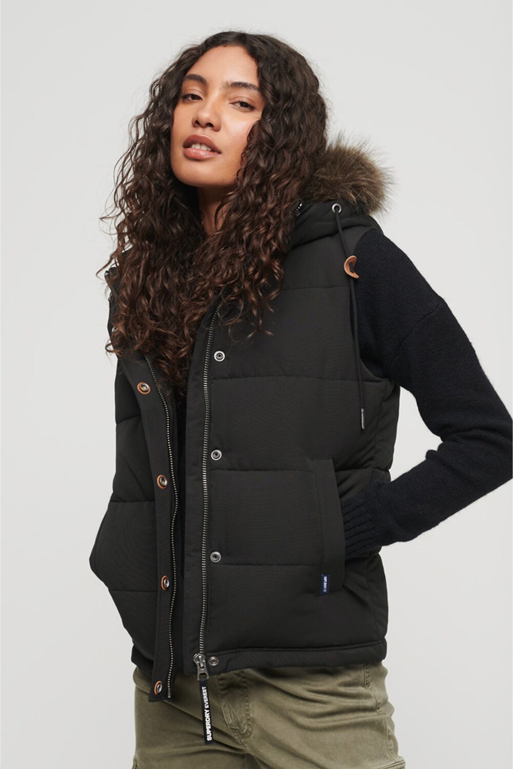 

Эверест в искусственном мехе Superdry, черный