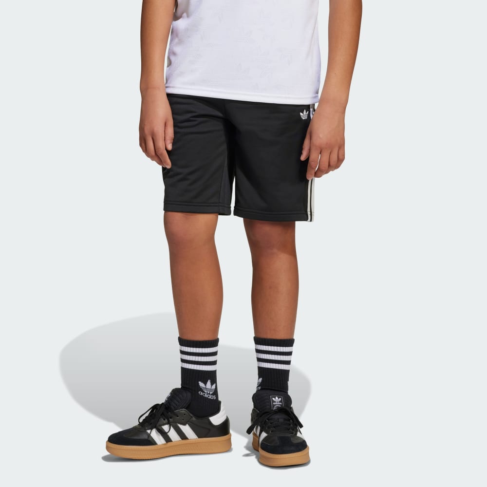 

Шорты Adidas Tricot Shorts Kids, черный