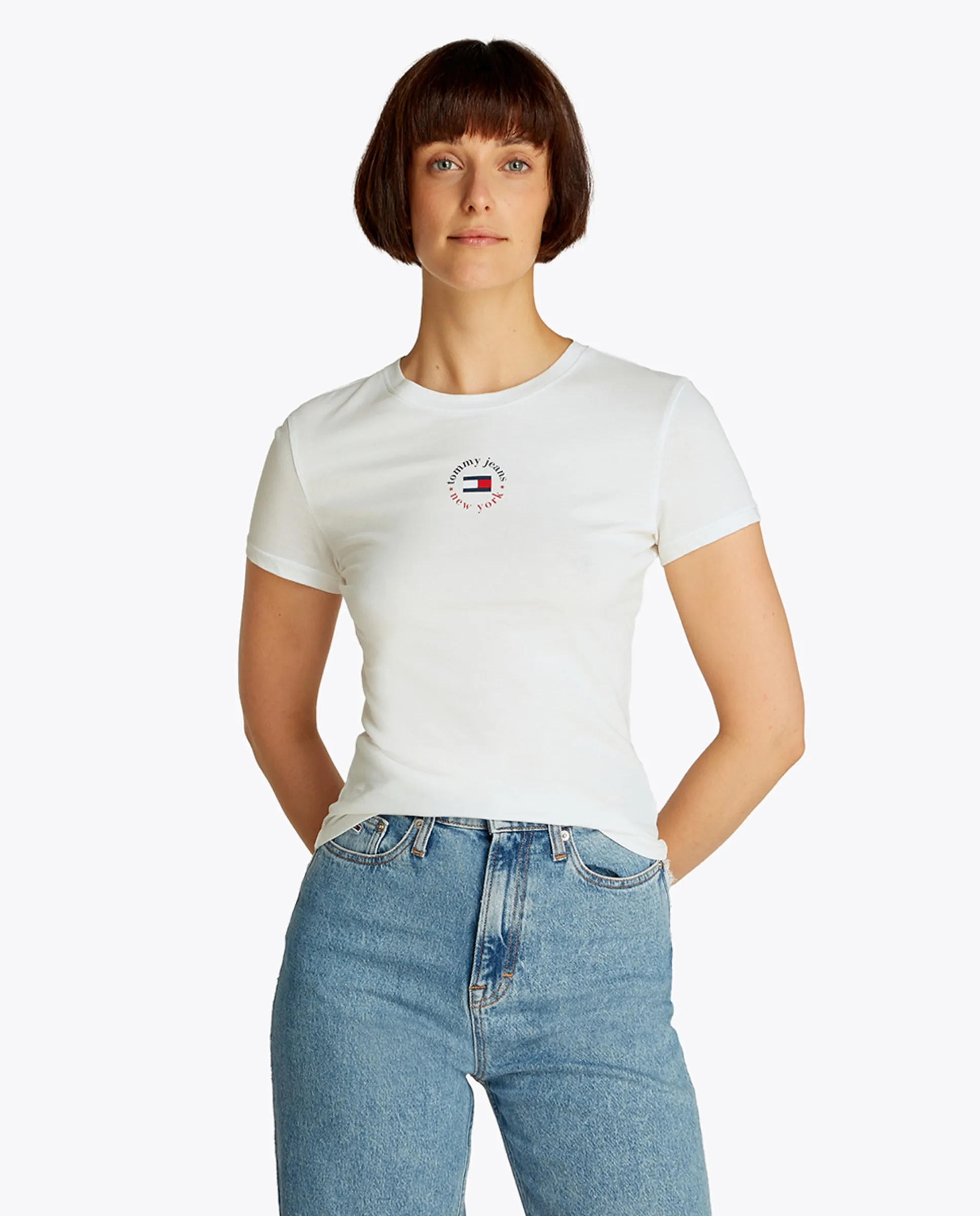 

Женская футболка с коротким рукавом и облегающим силуэтом Tommy Jeans, белый