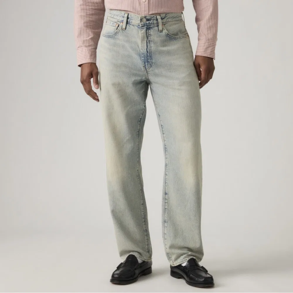 Мужские джинсы 568 Loose Straight Lightweight Light Wash от Levi'S