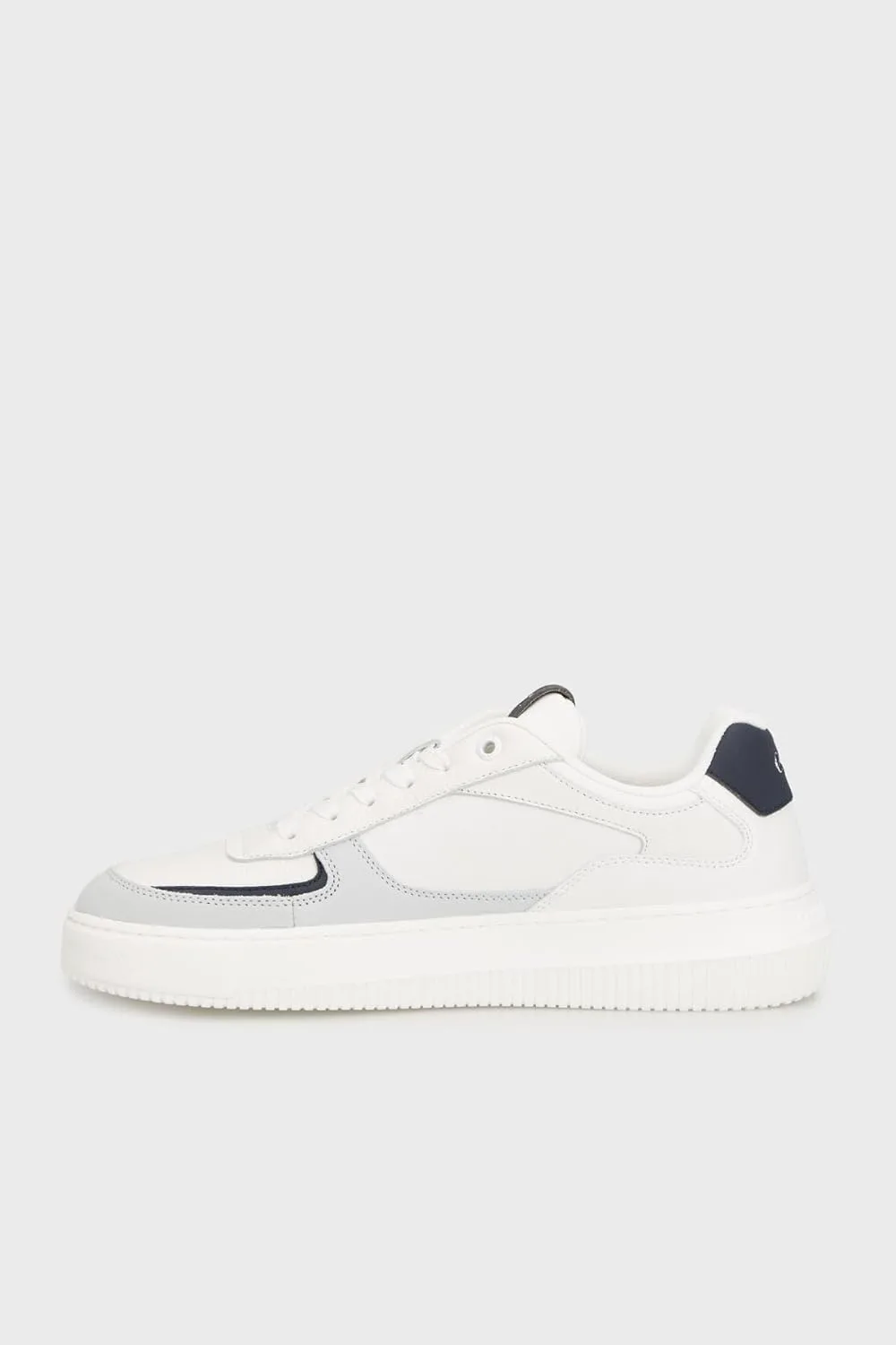 Мужские низкие кеды Calvin Klein Chunky Cupsole LTH Nu Ym0ym01426, ярко-белый/темно-синий/серый — фото 3